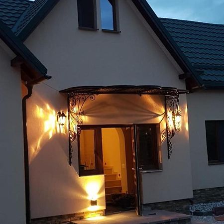 Pensiunea Brazi Turda Exterior foto