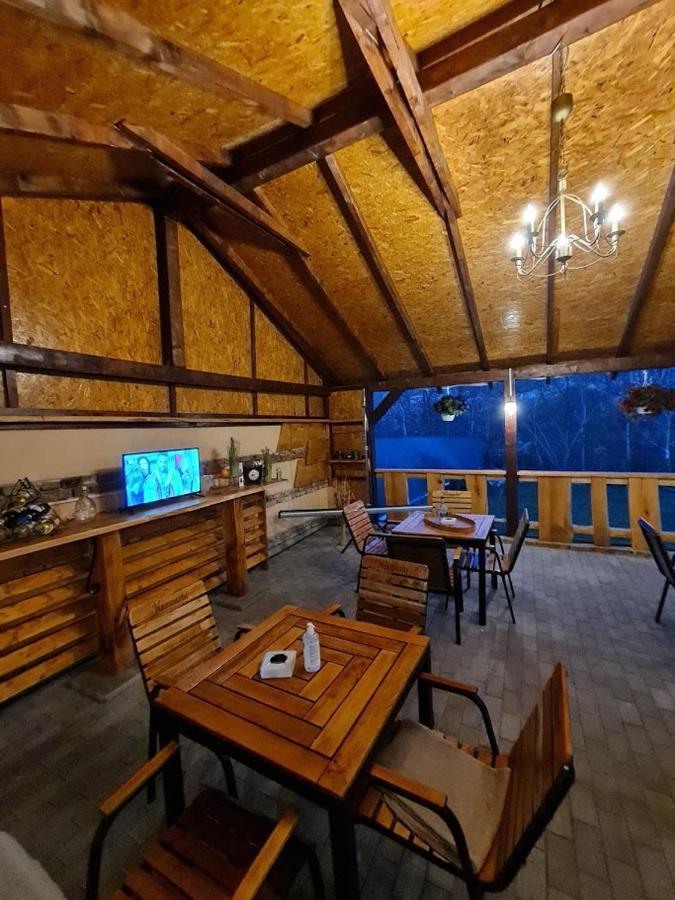 Pensiunea Brazi Turda Exterior foto